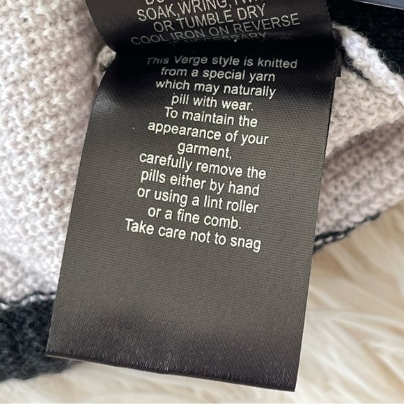 VERGE Turtleneck Sweater Women's Large Gray Black Trim Strip 100% Merino Wool - Picture 10 of 10